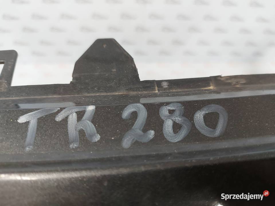 PEUGEOT 5008 I zderzak przód osobowe Kielce