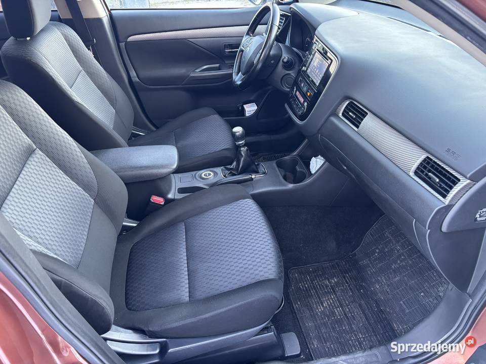 Mitsubishi outlander krajowy bezwypadkowy Dąbrowa Górnicza