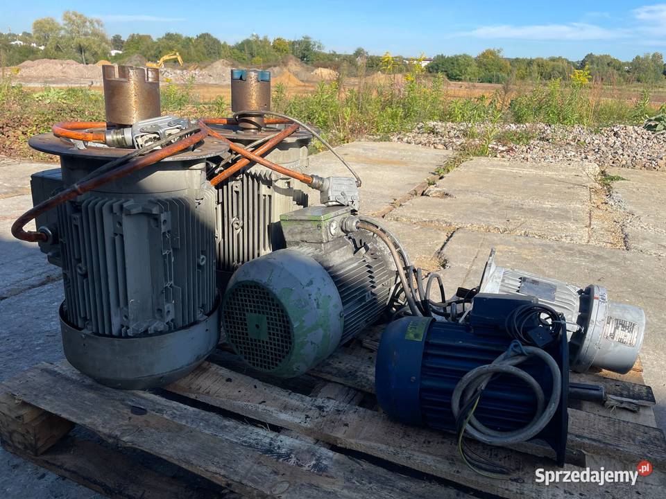 Zestaw przemysłowych silników elektrycznych sprzedam