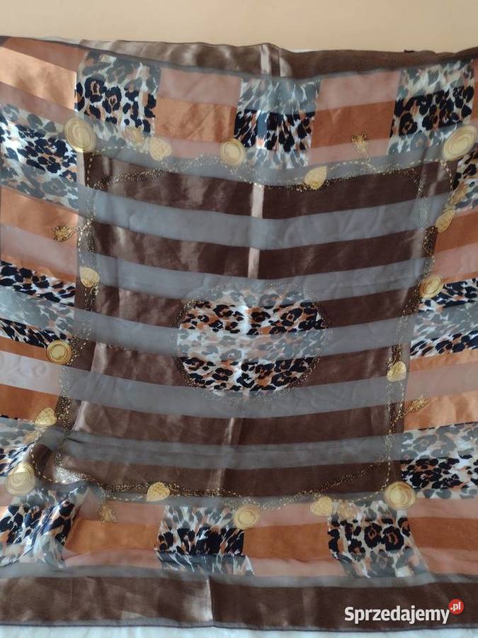 ZARADuża apaszka biznesowa z łańcuchami z Kraków