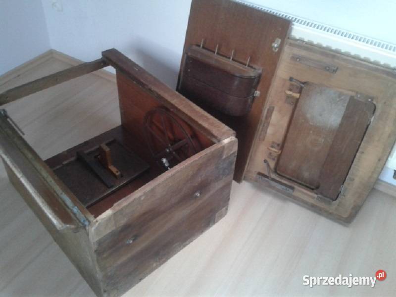 Szafka maszyny do szycia z mechanizmem Reszel