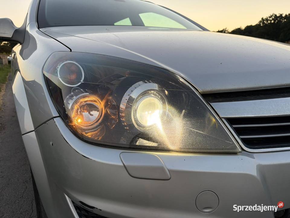 Opel Astra H 19 cdti xenon automat alcantara