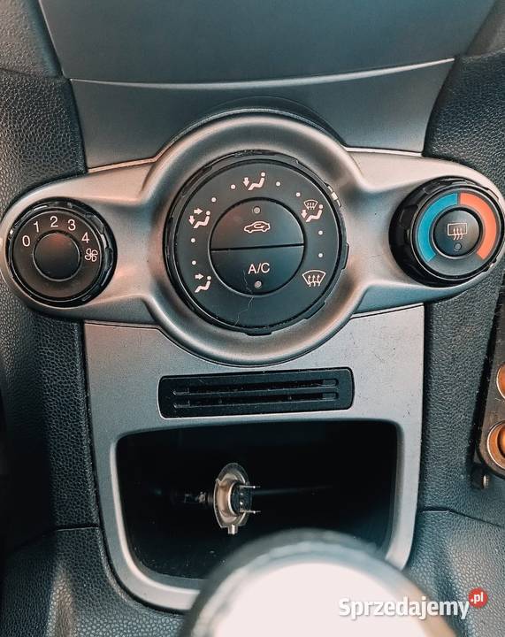 FORD FIESTA LPG 125 82 długie opłaty