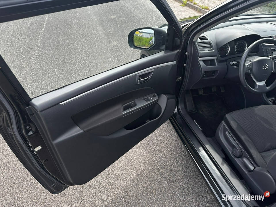 Suzuki Swift Suzuki Swift 1294 Klima Model 2012 Hatchback Syców