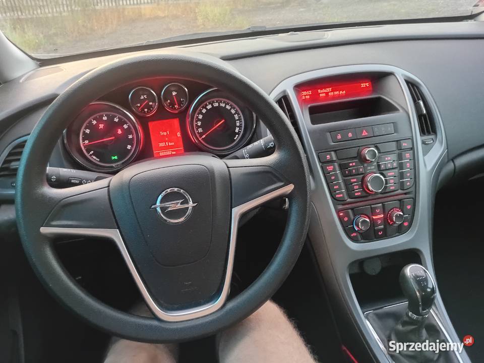 Okazja Opel Astra J Lift 201314r hatchback Kalisz sprzedam