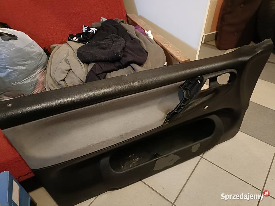 Tapicerka wnętrzesiedzenia volkswagen polo lll Rok produkcji 2000 Kraków