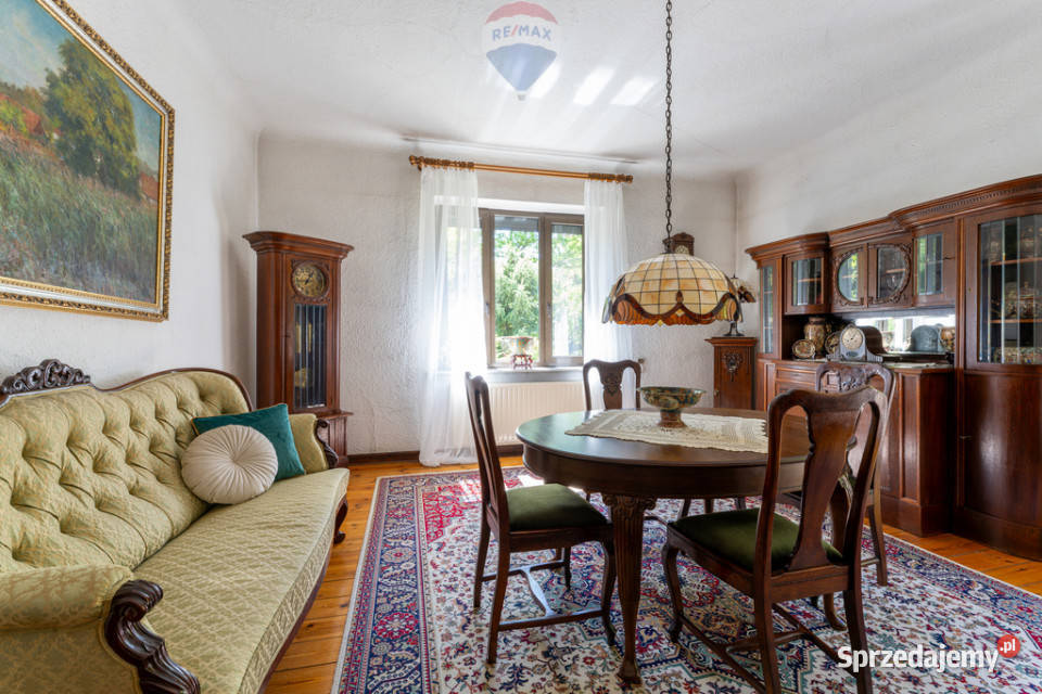 Przestronna klimatyczna willa w sercu Milanówka asfalt mazowieckie Milanówek