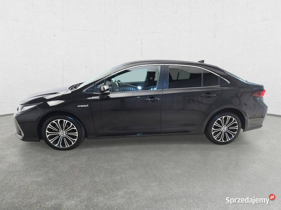 Toyota Corolla Seria E16 2012 98KM Komorniki