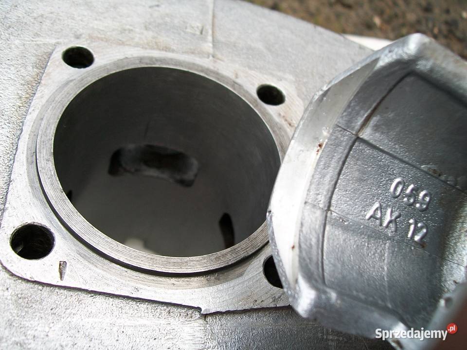 SHL M11W M21W2 WIATR CYLINDER 2 TŁOK ZMD BEZ Cylindry, głowice, pierścienie Świerzawa
