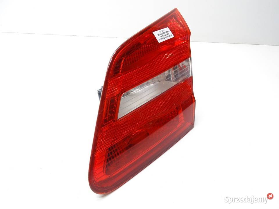 LAMPA PRAWY TYŁ TYLNA W KLAPĘ A2468200864 osobowe