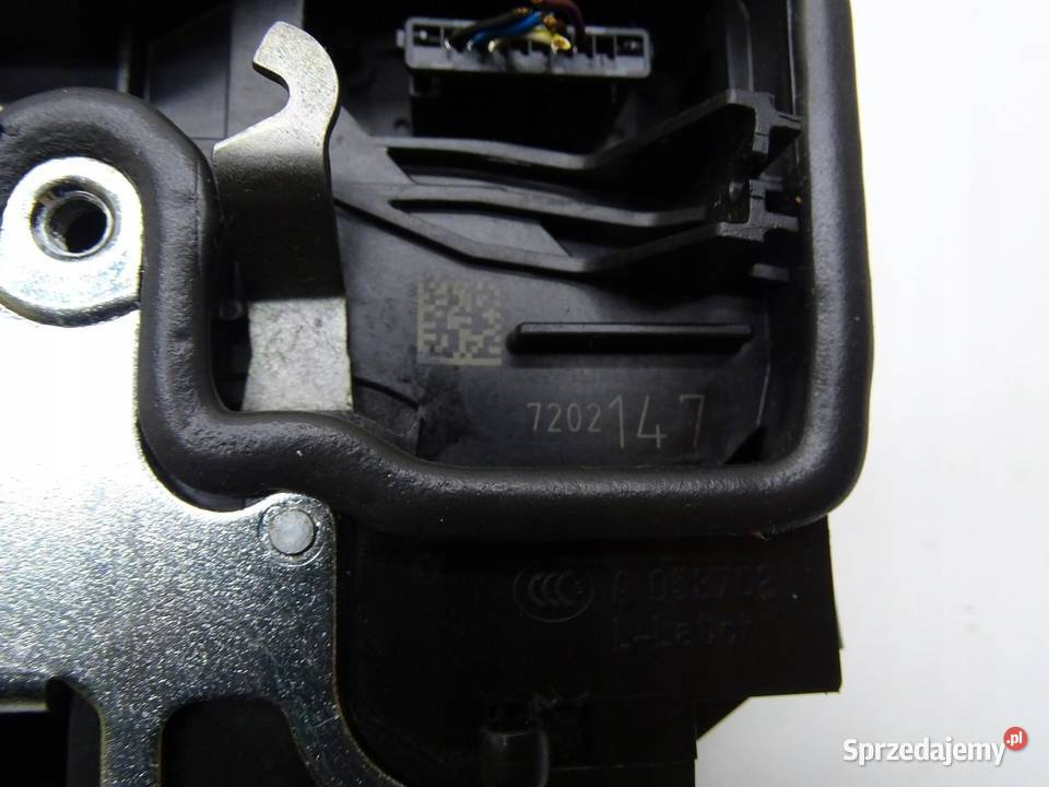 ZAMEK DRZWI LEWY TYŁ LEWY TYLNY BMW E60 E61 E81