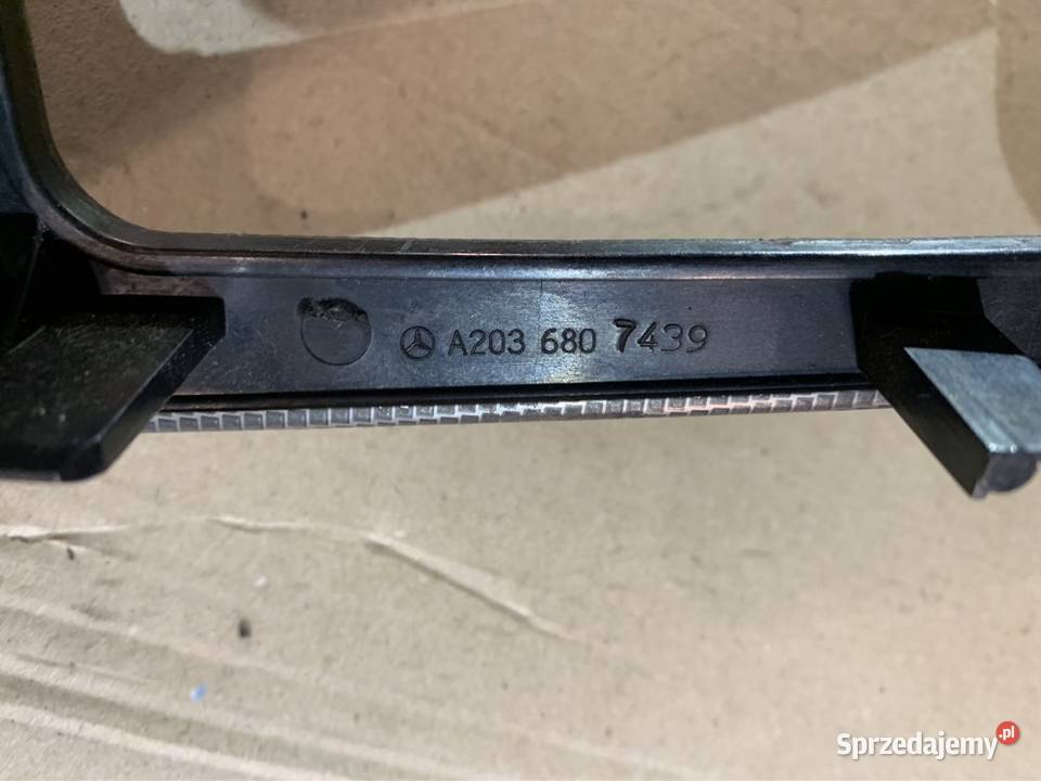 Panel ramka środkowy A2036807439 mercedes c w203 zachodniopomorskie