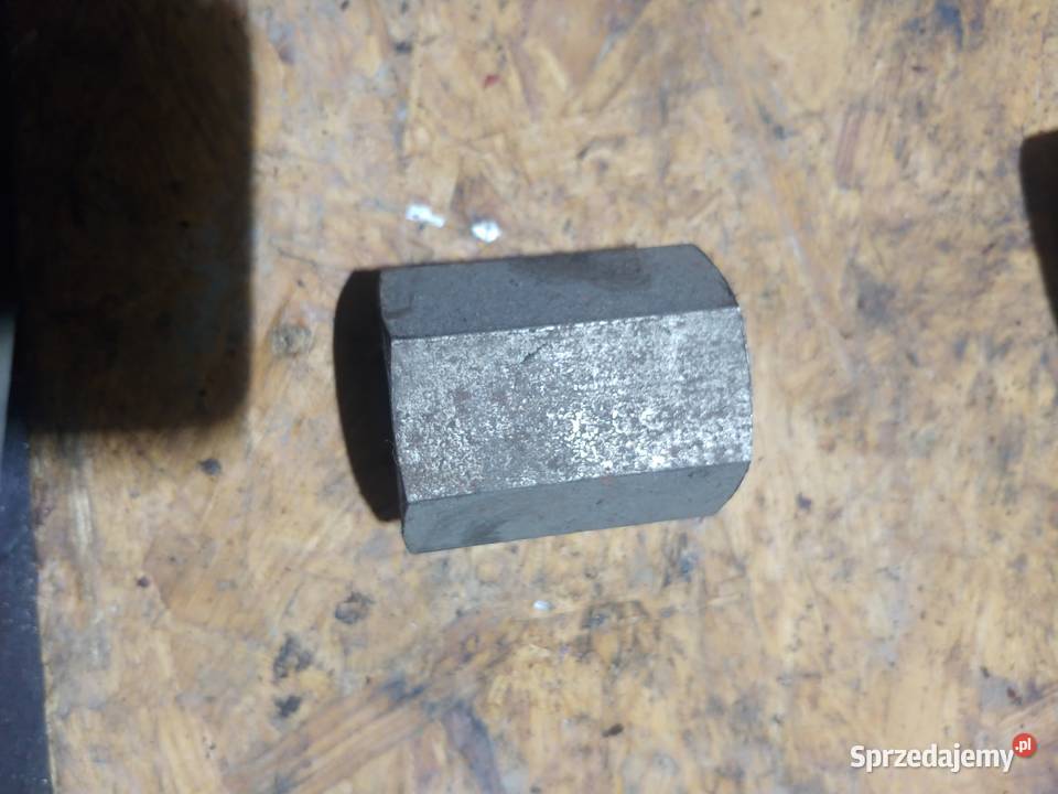 NAKRĘTKA ŁĄCZNIKA SIŁOWNIKA BIZON 5040320520 Do kombajnów lubelskie Stoczek Łukowski sprzedam