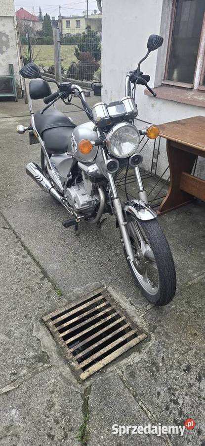 Sprzedam motocykl Daelim 125ccmchopper Chróścice