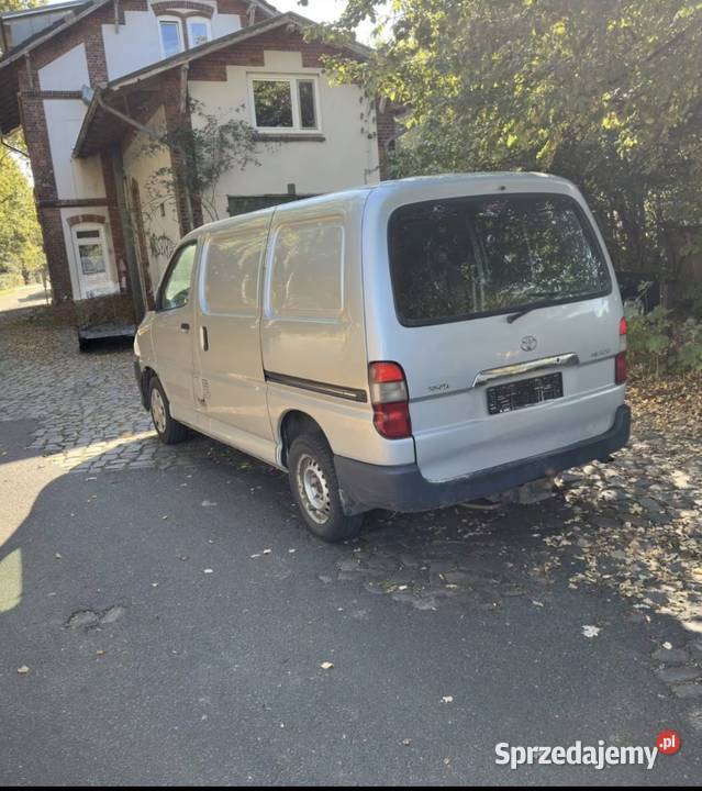 Toyota hiace 2010 Marki