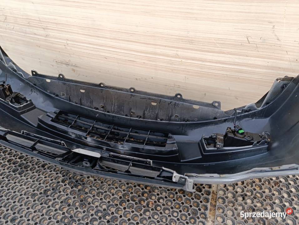 HONDA CIVIC VIII HYBRID SEDAN ZDERZAK PRZÓD osobowe sprzedam