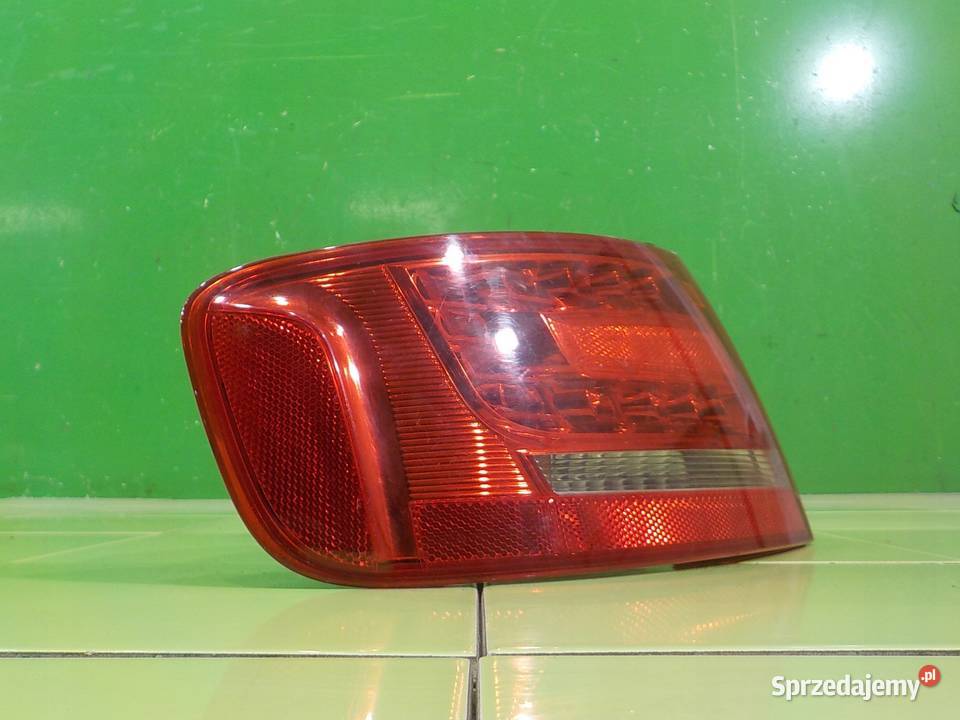 AUDI A4 B8 SLINE 18 TFSI 08r SEDAN lampa lewa Suków