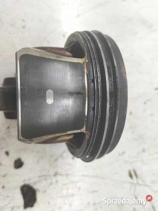 TŁOK KORBOWÓD 09 900 TCE Renault Clio III sprzedam