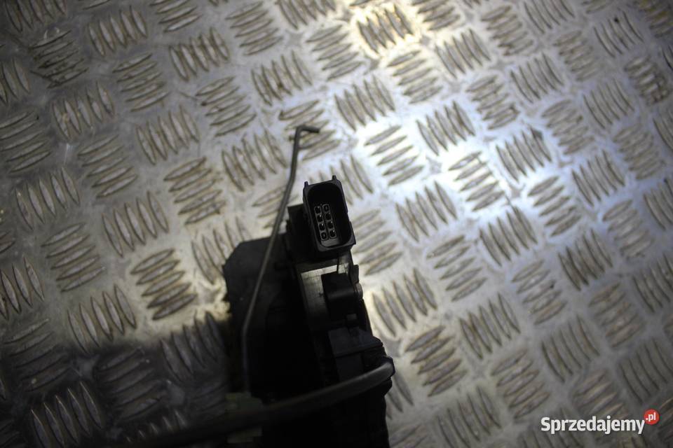 ZAMEK DRZWI PRAWY PRZÓD 6 PIN OPEL CORSA D