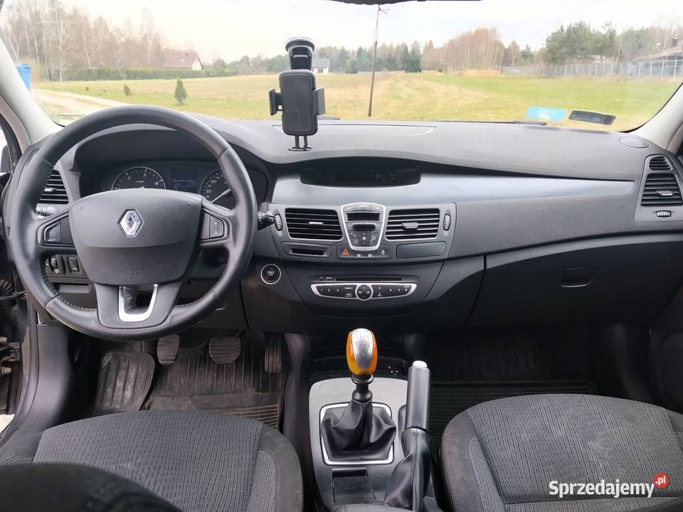 Renault Laguna Miedzna Murowana