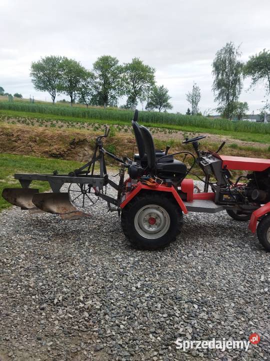 Pług dwuskibowy do traktora Uszew