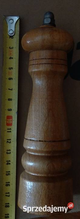Stary PRL młynek do pieprzu drewniany wysyłka brązowy Młynki i moździerze sprzedam