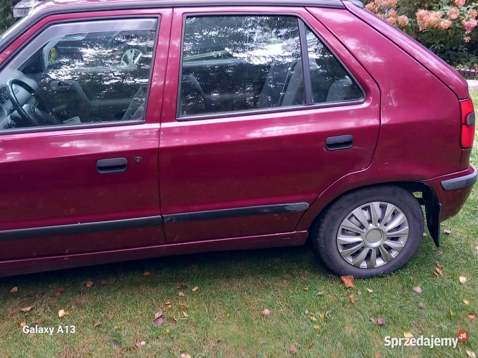 Skoda Felicia 16 1999 pierwszy właściciel niski Rok produkcji 1999 Felicia Warszawa