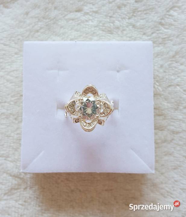 Nowy pierścionek podwójny srebrny kolor kwiat zachodniopomorskie