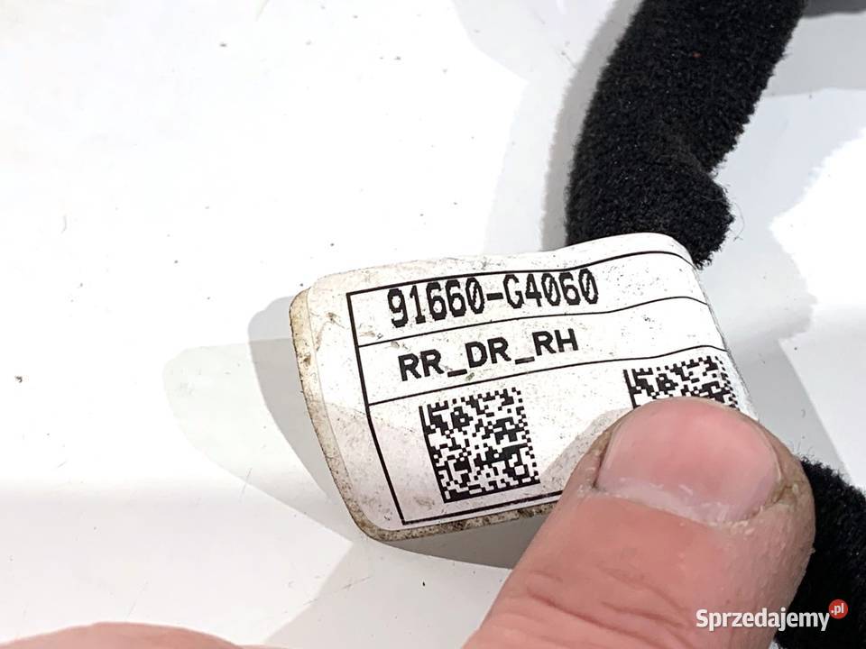 WIĄZKA DRZWI TYŁ PRAWY HYUNDAI i30 91660G4060 10 osobowe