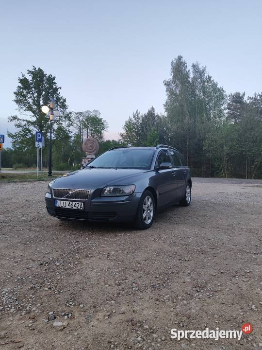 Zadanie Volvo 20 HDI relingi dachowe Łuków