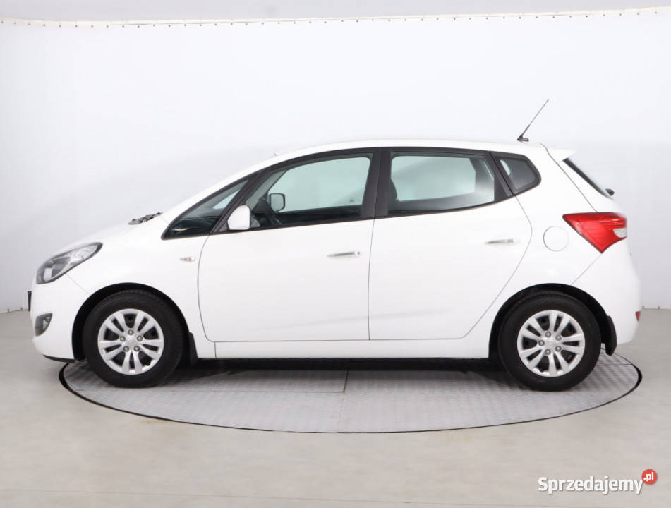 Hyundai ix20 16 CVVT światła przeciwmgielne