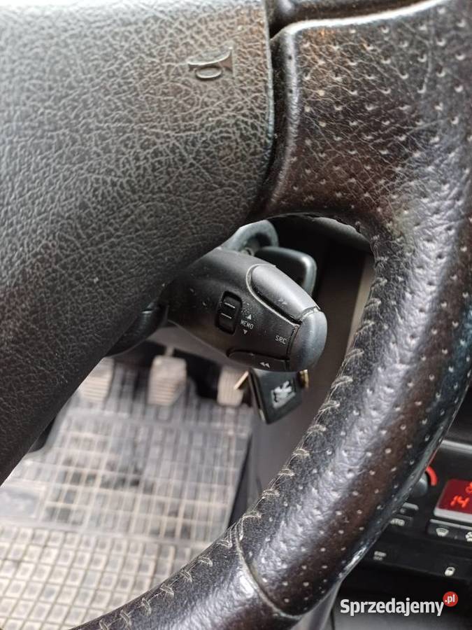 Peugeot 207 14 16v 88 1 właściciel w Kraju ESP świętokrzyskie Strawczynek sprzedam
