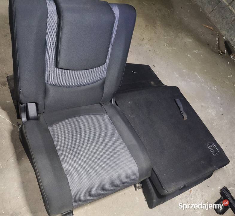 Fotele kanapa Mazda 5 komplet Wiskitki