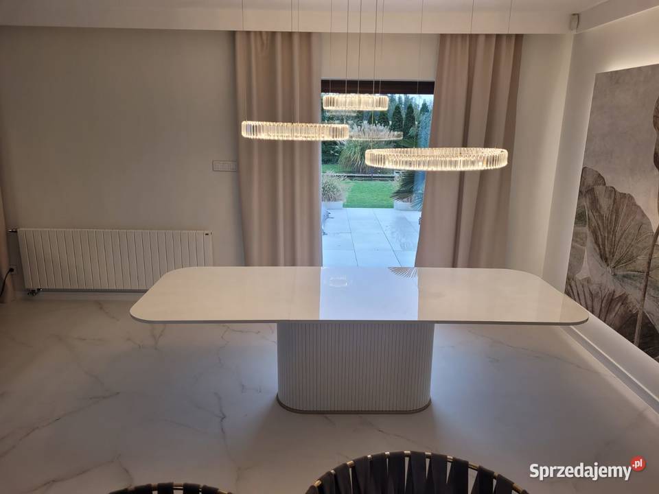 Stół COMODO II złoty dekor pod nogą jadalnia 76cm Gierałtowiczki