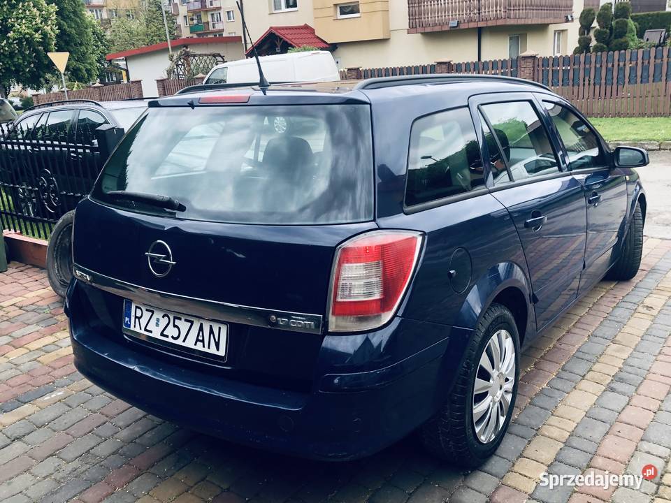 Opel Astra H Kombi 17DTI Przeworsk