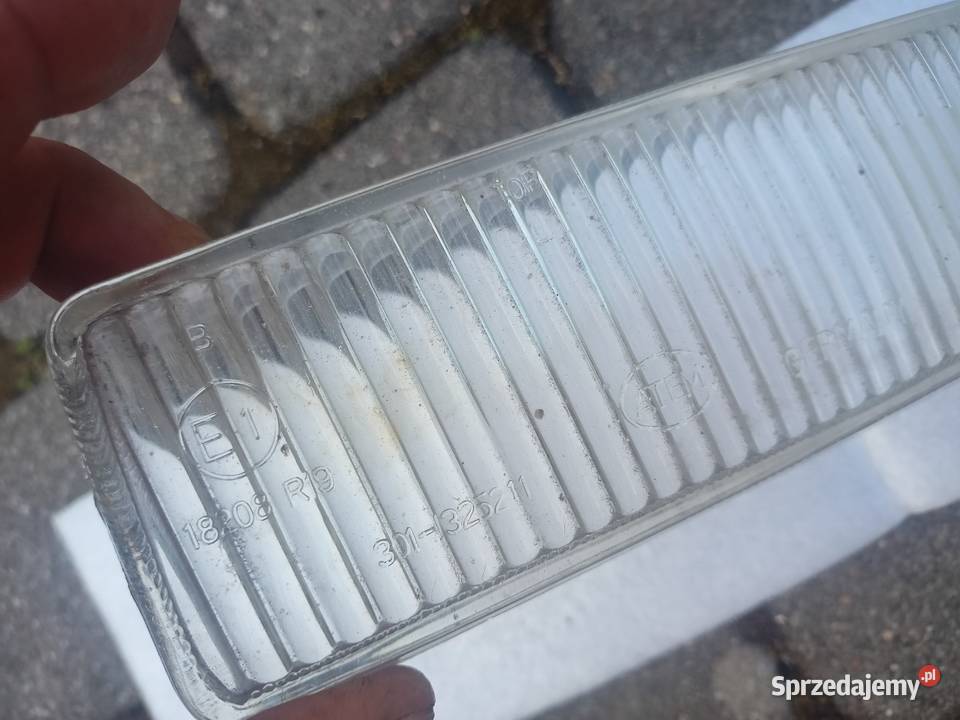 Audi 80 szkło halogen Oświetlenie Bydgoszcz