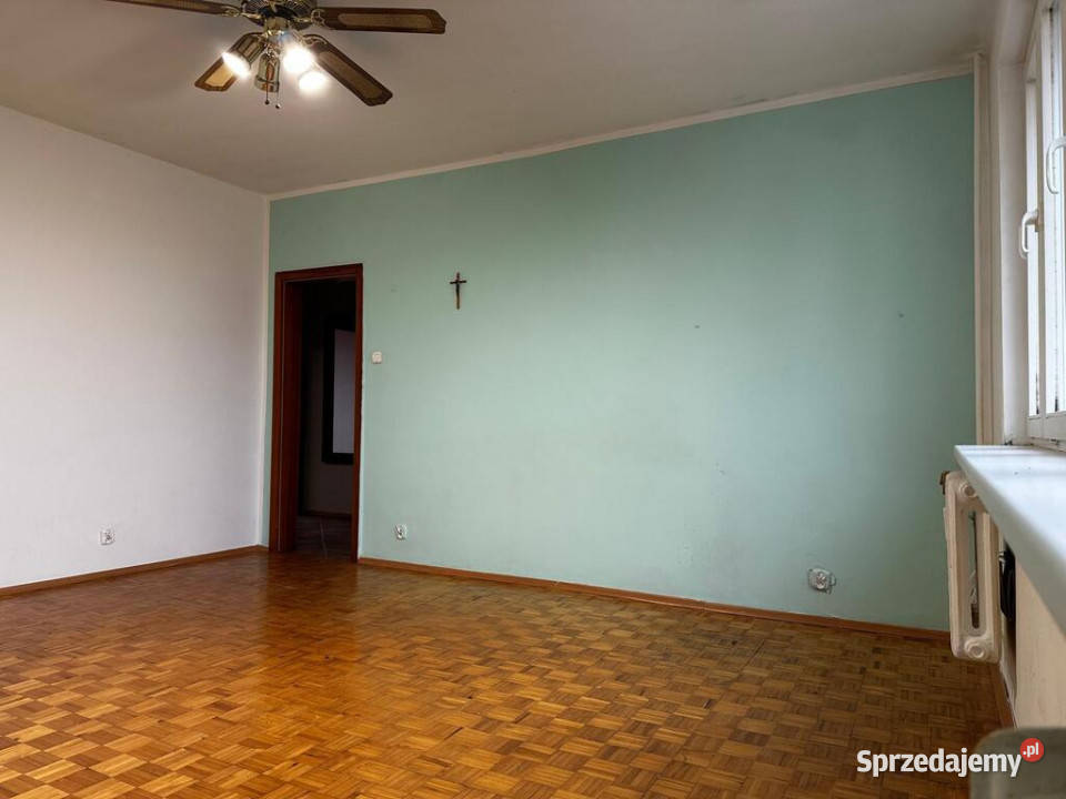 Na sprzedaż mieszkanie 675 m2 do odświeżenia 5629zł/m2 Mieszkania Piotrków Trybunalski