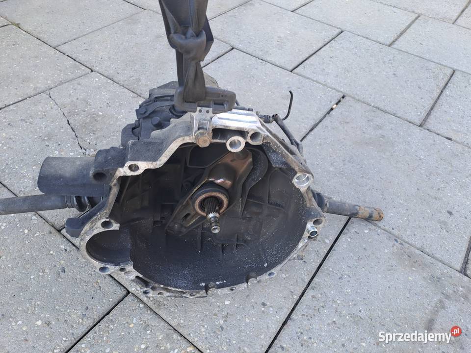 Volkswagen Passat B5 19 TDi 101 skrzynia biegów Rok produkcji 2004 Jastrzębie-Zdrój