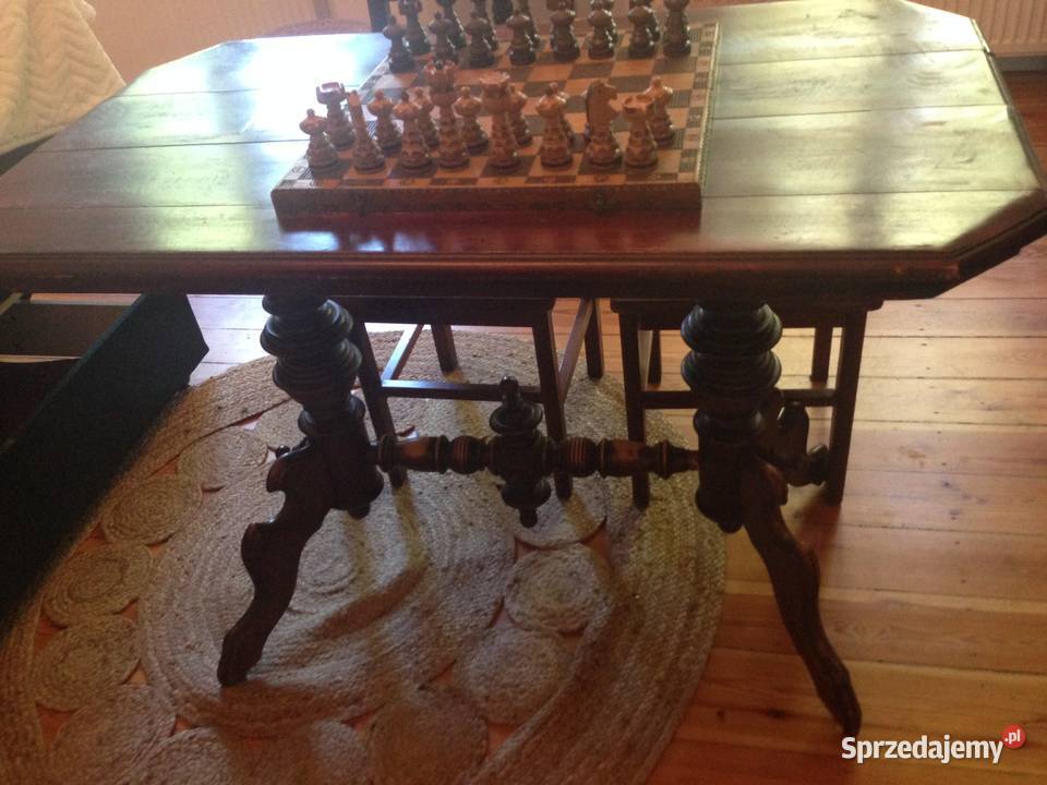 Antyk  piękny drewniany rzezbiony stół