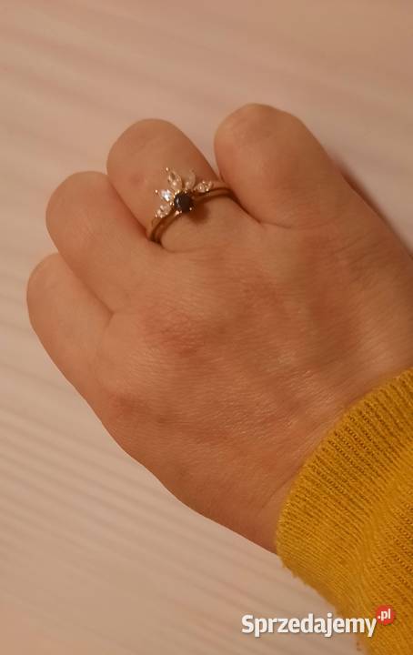 Nowy srebrny złocony pierścionek z cyrkoniami pomorskie Gdańsk