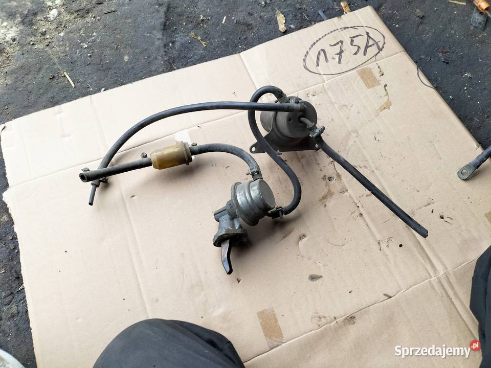 AUDI 80B3 80 B3 18 POMPA POMPKA PALIWA Kamień-Kolonia