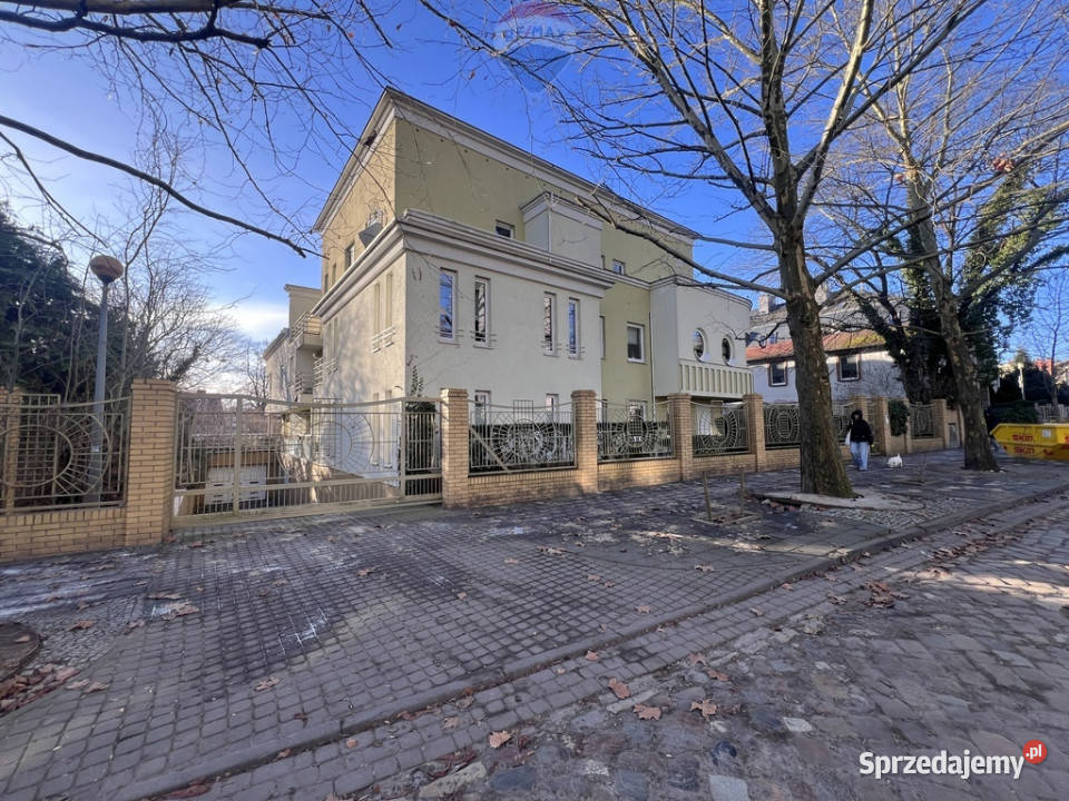 Duże mieszkanie w willi miejskiej Sołacz