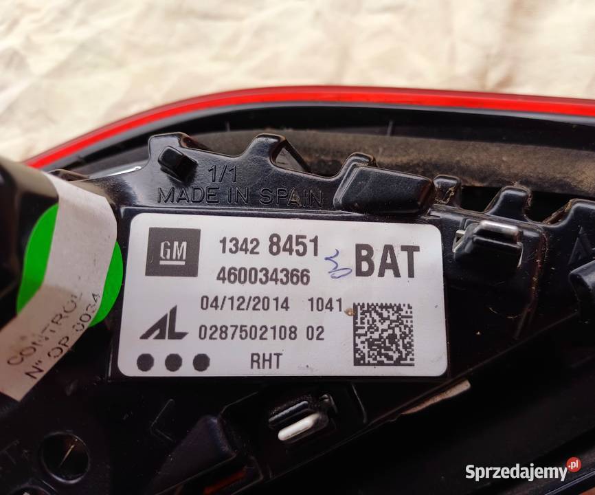 OPEL CORSA E LAMPA W TYLNĄ KLAPĘ LEWY TYŁ EU osobowe