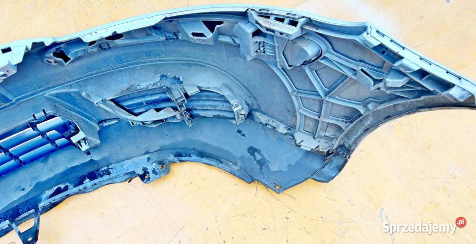 ZDERZAK PRZÓD VW GOLF 5 PLUS 5M0807221 kolor osobowe Zderzaki