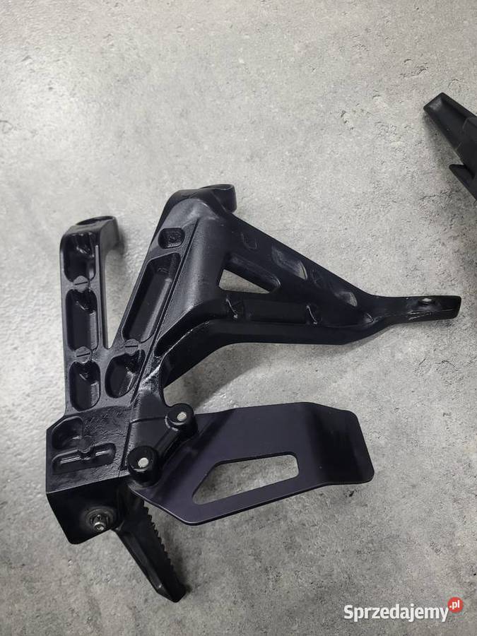 HONDA CRF 1000 AFRICA TWIN 17 SET PODNÓŻEK Podnóżki i stopki Nowy Tomyśl