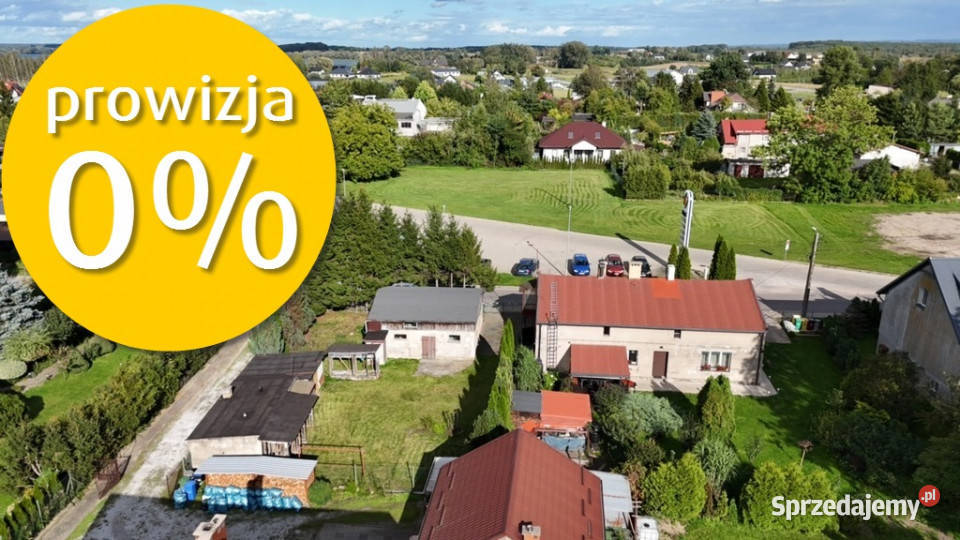 Dom w centrum Nowej Wsi z zabudowaniami Nowa Wieś