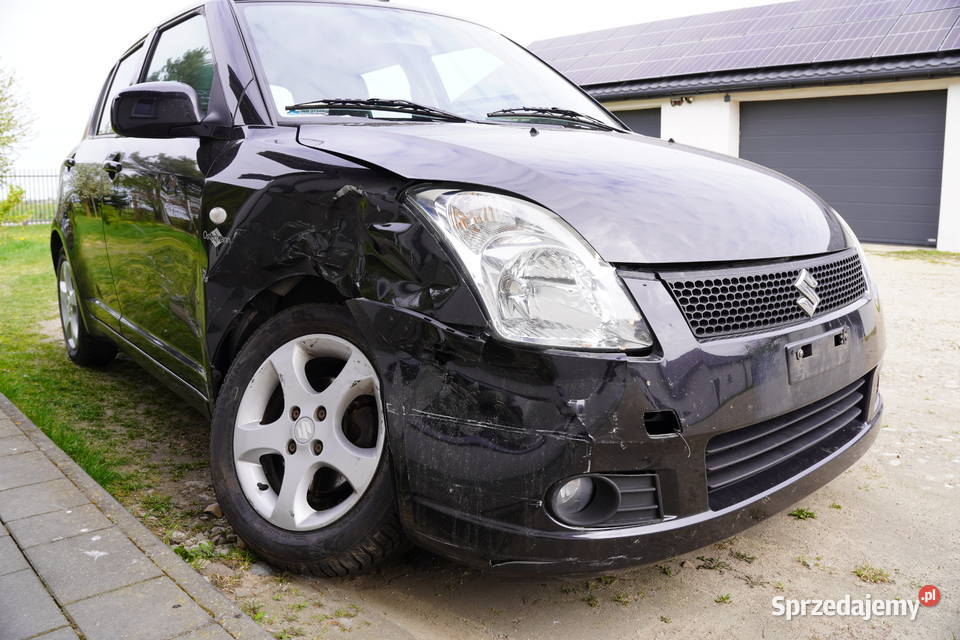 Suzuki Swift IV 13 Uszkodzony powypadkowy Borkowo Wielkie