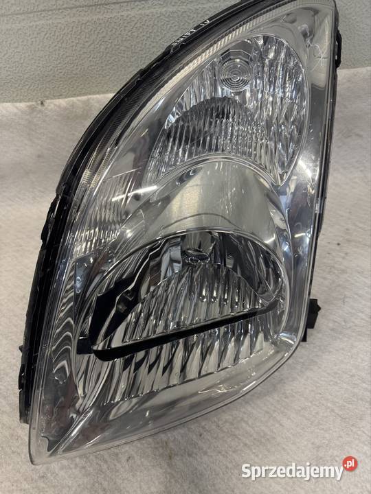 Lampa lewy przód Suzuki Swift IV 0510 sprzedam