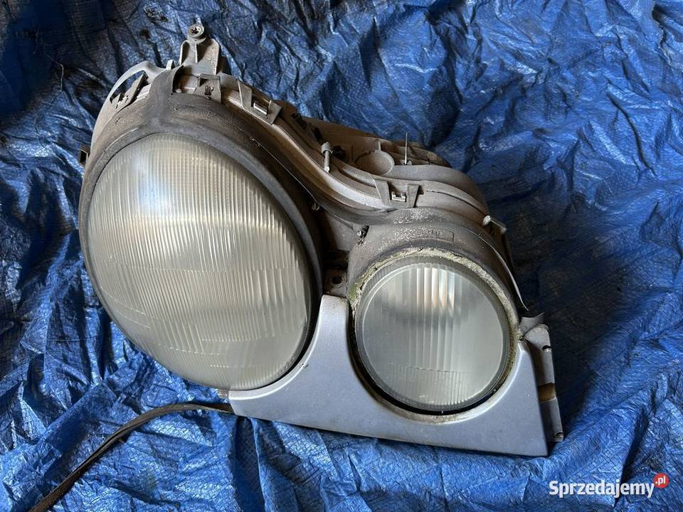MercedesBenz E W210 Lampa przednia Prawa Europa Bolesławiec