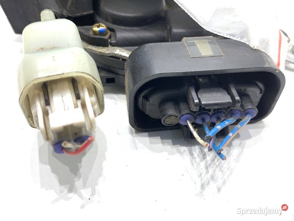 ZAMEK KLAPY TYŁ TOYOTA RAV 4 II SUV 0005